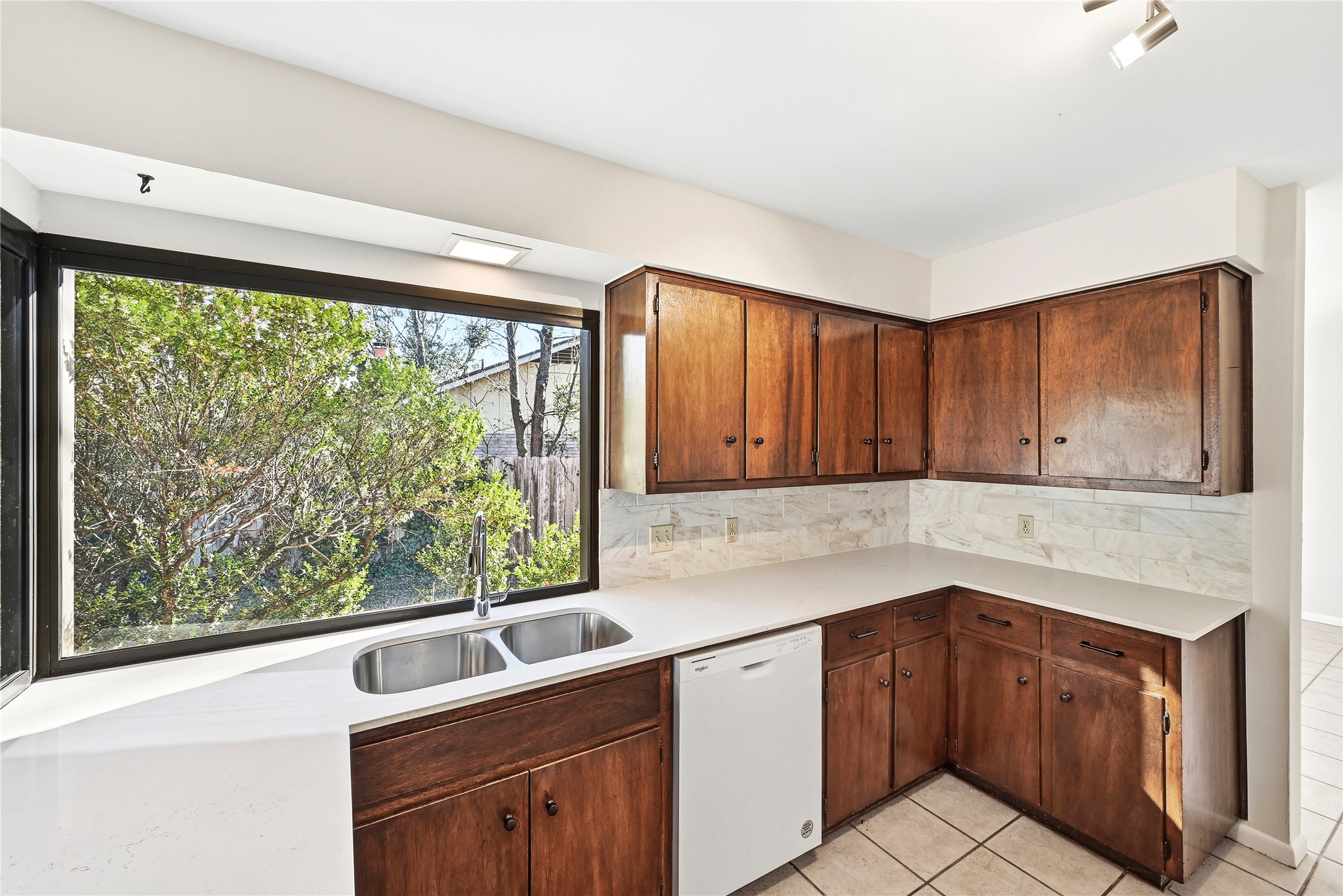 5307 Presidio Road Austin, TX 78745 - Photo 18 of 32