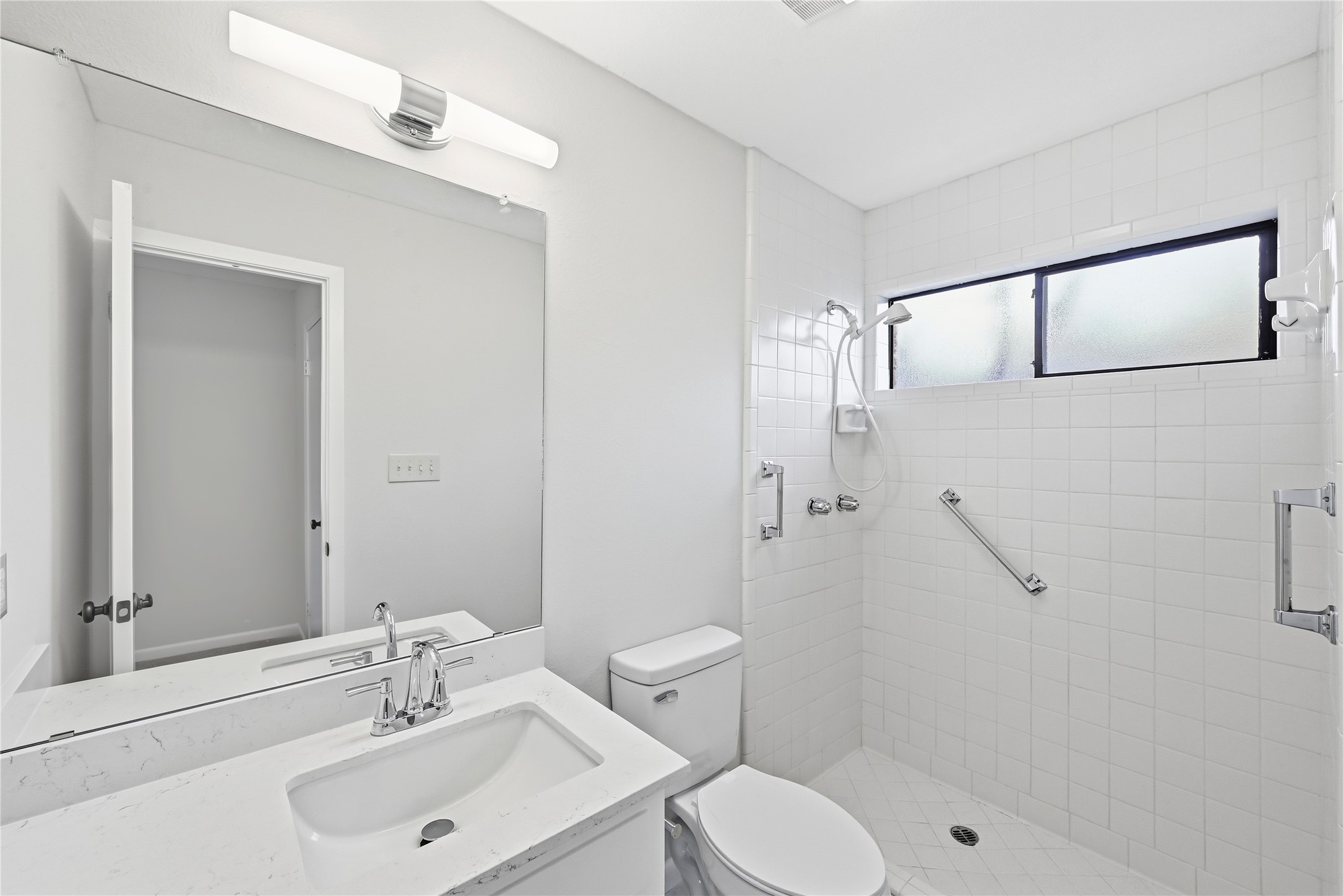 5307 Presidio Road Austin, TX 78745 - Photo 4 of 32