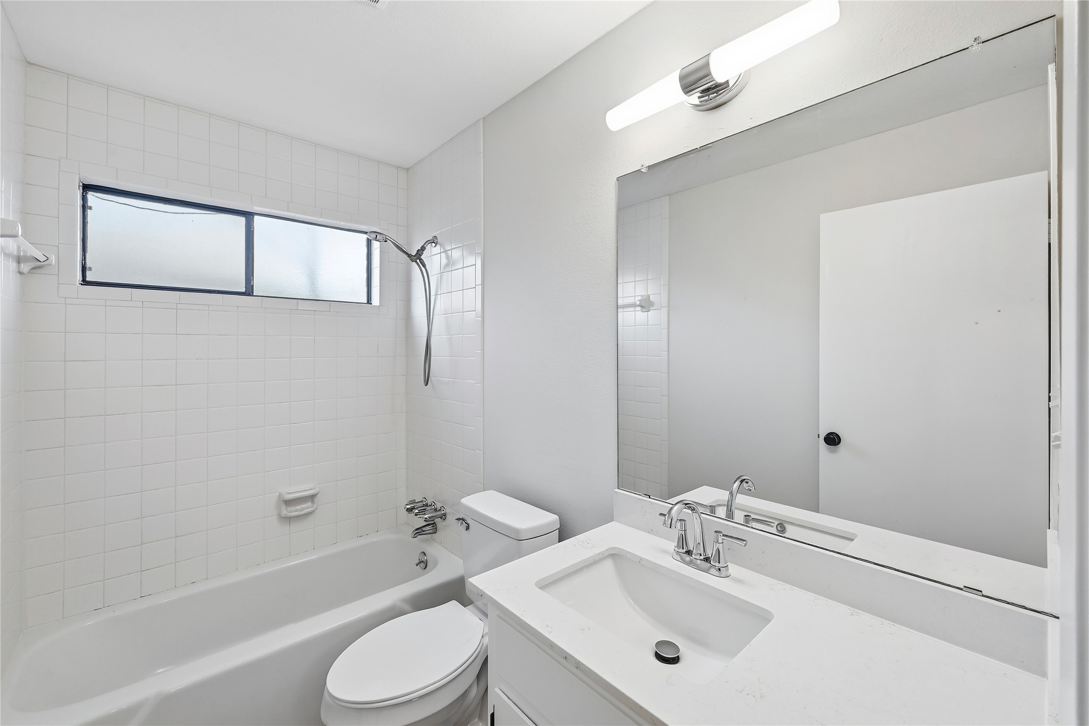 5307 Presidio Road Austin, TX 78745 - Photo 5 of 32