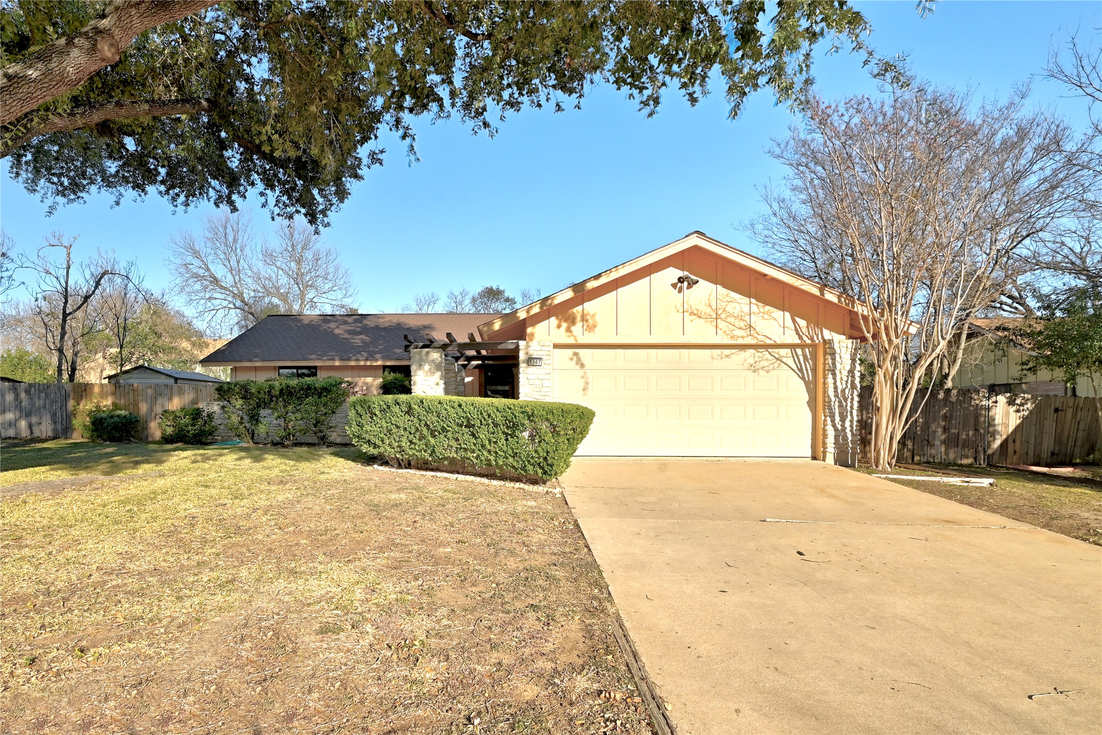5307 Presidio Road Austin, TX 78745 - Photo 10 of 32
