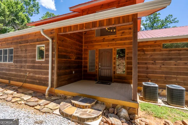 $575,000 | 420 Hidden Acres Lane, Clayton, GA 30525