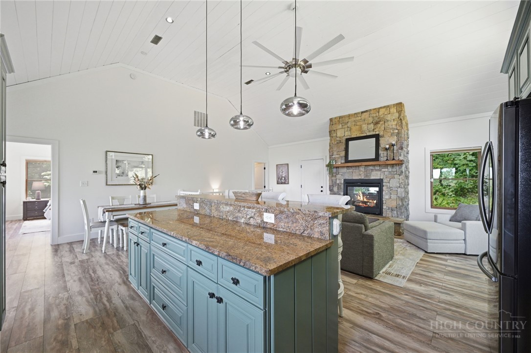 107 Glen View Road Boone, NC 28607 - Photo 8 of 49