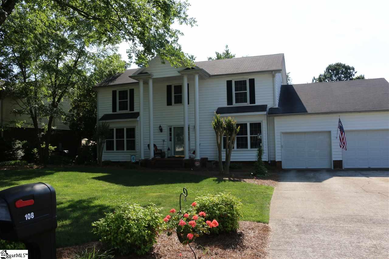 108 Pigeon Point Greenville, SC 29607 - Photo 3 of 29 Gallery Image 3