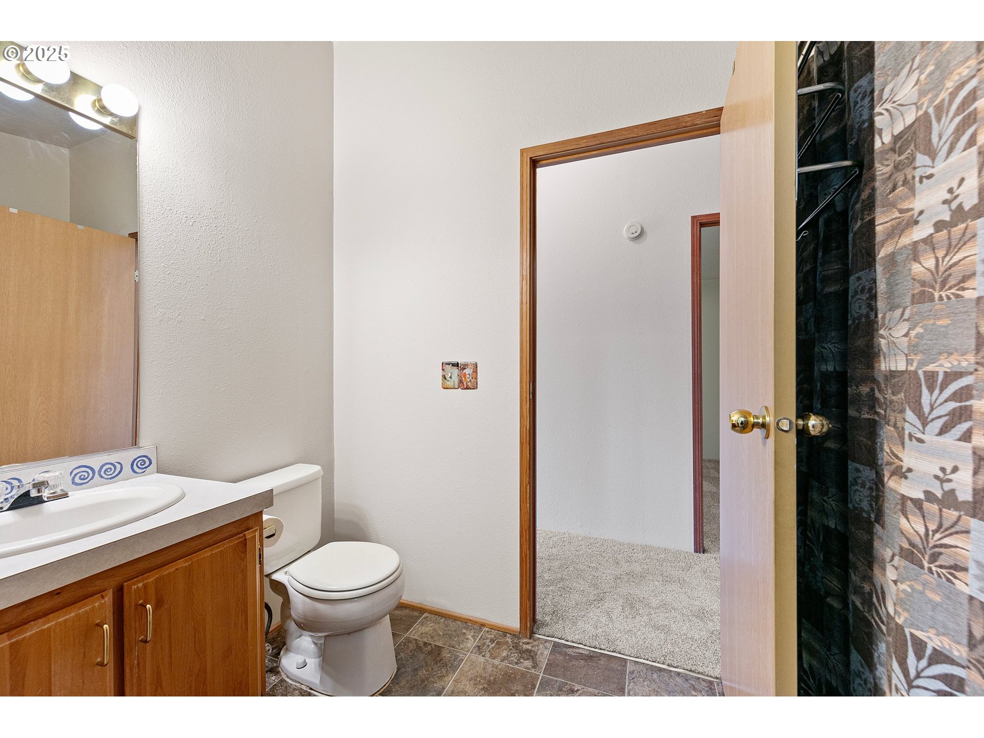 2150 Laura Street, Unit 213 Springfield, OR 97477 - Photo 24 of 43 Bathroom