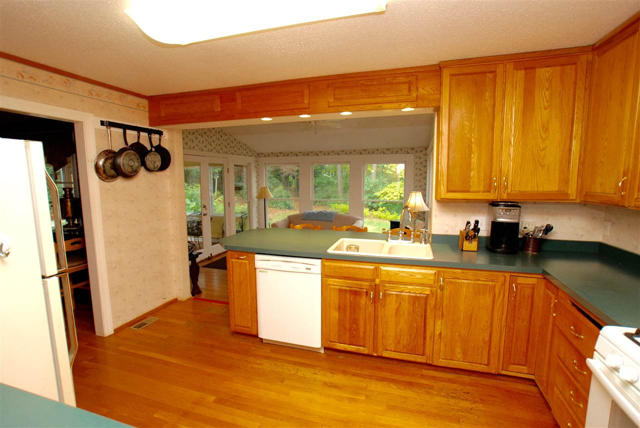 3613 Eden Croft Drive Raleigh, NC 27612 - Photo 7 of 30 Kitchen