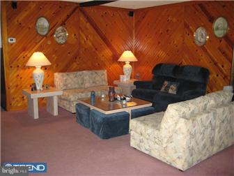 14 Ivory Rock Road Levittown, PA 19057 - Photo 3 of 8 Gallery Image 3