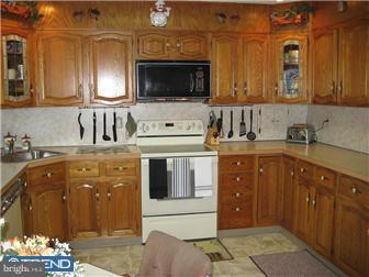 14 Ivory Rock Road Levittown, PA 19057 - Photo 4 of 8 Gallery Image 4