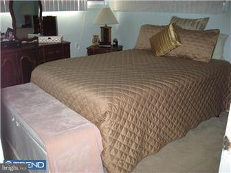 14 Ivory Rock Road Levittown, PA 19057 - Photo 7 of 8 Gallery Image 7