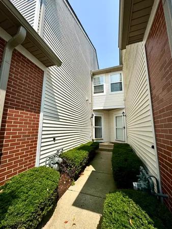 $359,900 | 24041 Walnut Circle, Plainfield, IL 60585