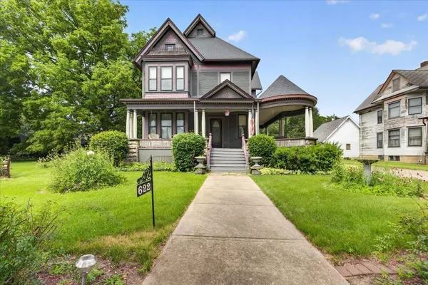 $230,000 | 622 North 7th Street, Rochelle, IL 61068