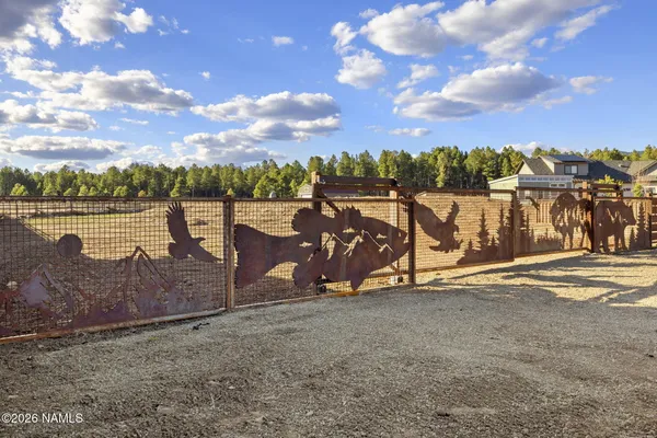 $1,350,000 | 4811 West Laskin Trail, Flagstaff, AZ 86001