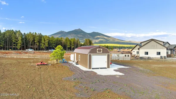 $1,350,000 | 4811 West Laskin Trail, Flagstaff, AZ 86001