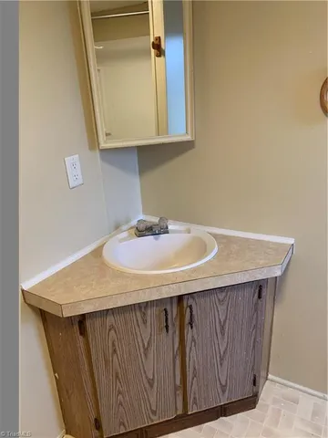 $900 | 387 Fred Lanier Road, Mocksville, NC 27028