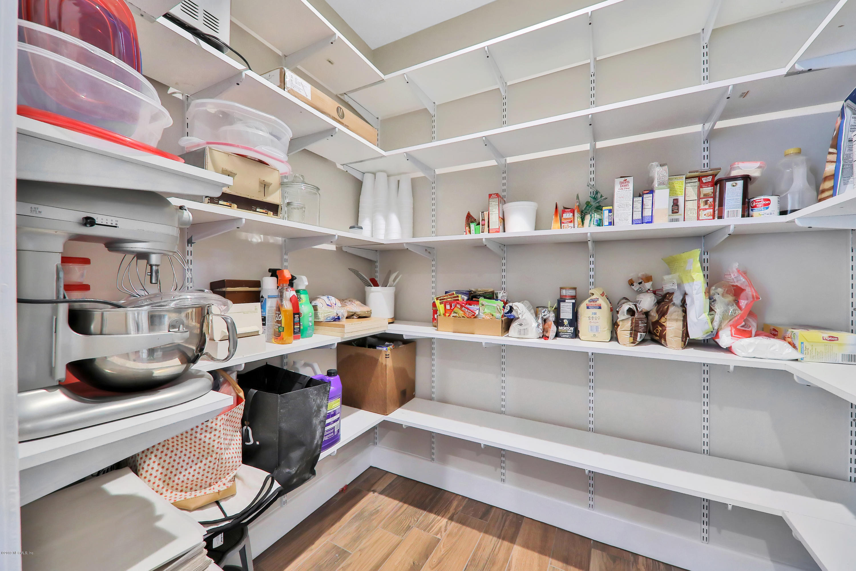 11207 Branan Field Road Jacksonville, FL 32222 - Photo 19 of 102 Kitchen Pantry