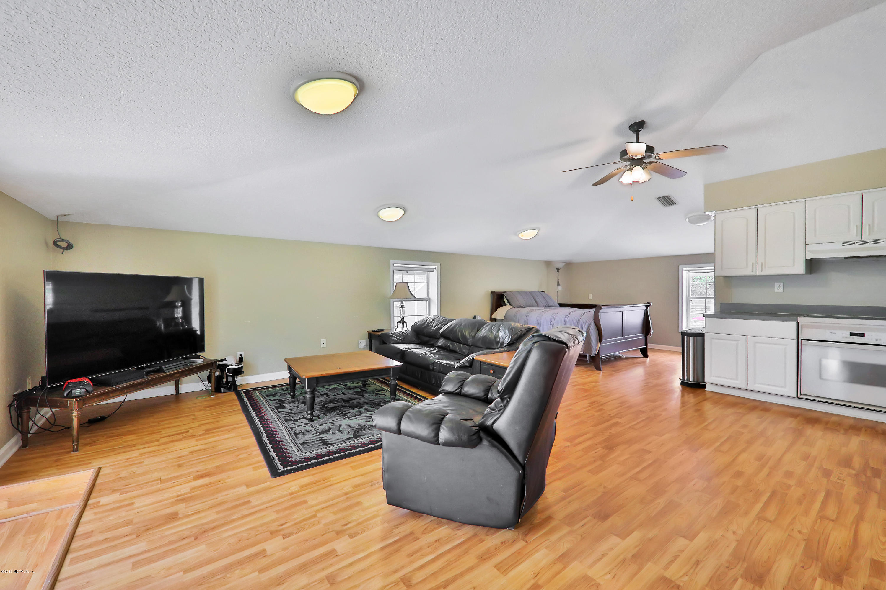 11207 Branan Field Road Jacksonville, FL 32222 - Photo 71 of 102 Family Room to Kitchen in Apartment