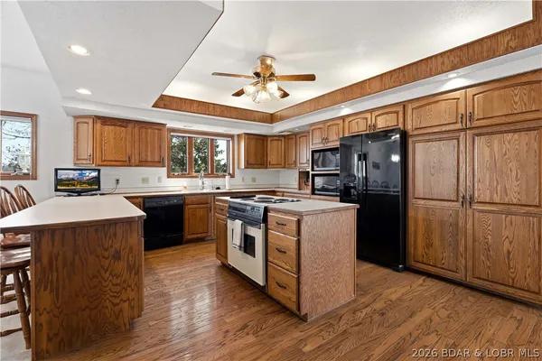 $949,000 | 162 Christenson Drive, Climax Springs, MO 65324