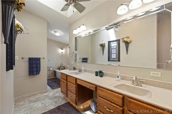 $949,000 | 162 Christenson Drive, Climax Springs, MO 65324