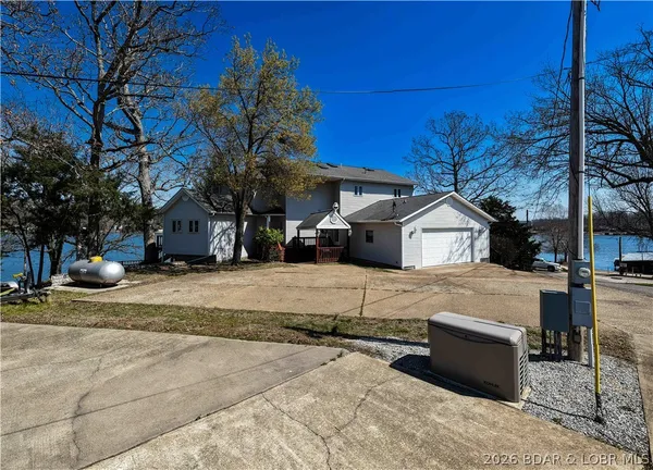 $949,000 | 162 Christenson Drive, Climax Springs, MO 65324