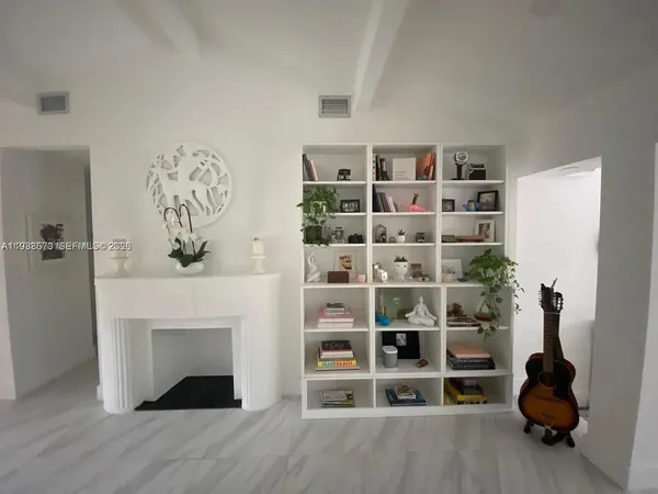 $6,950 | El Portal, El Portal, FL 33138