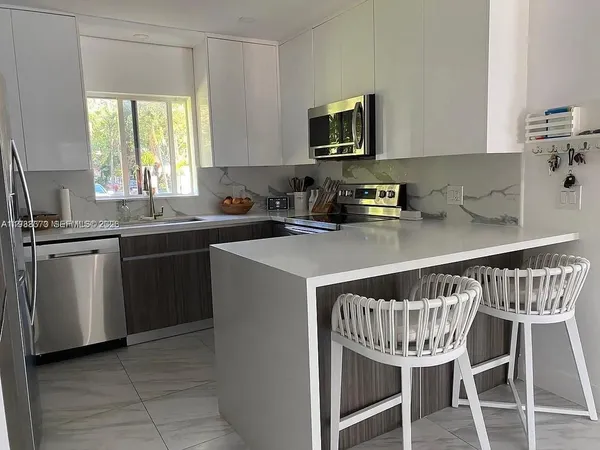 $6,950 | El Portal, El Portal, FL 33138