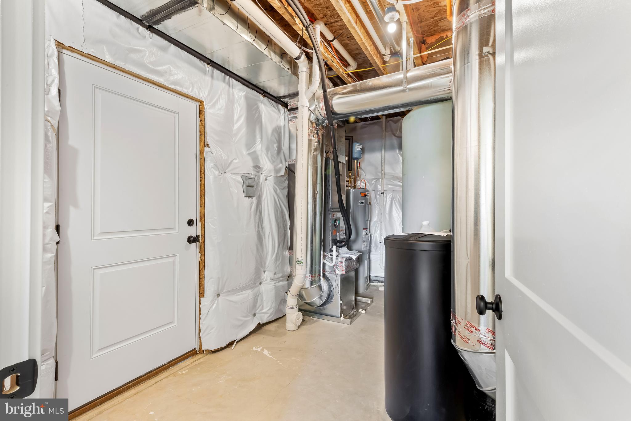 6016 Drum Point Road Deale, MD 20751 - Photo 36 of 42 a view of walk in closet with window