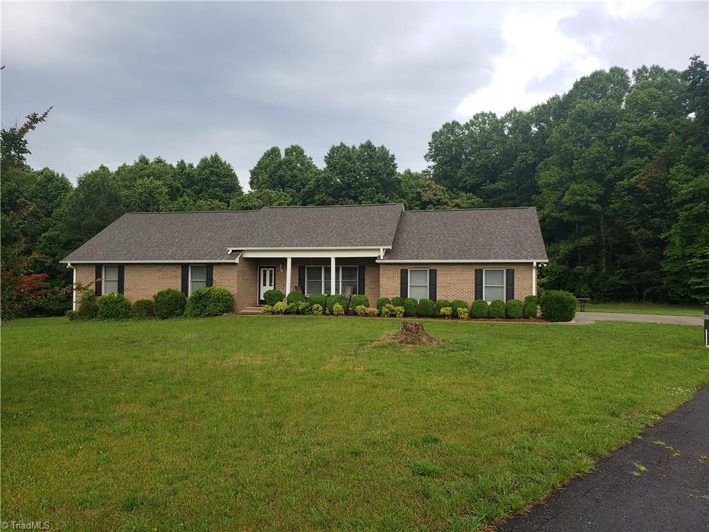 332 Albion Church Road Mount Airy, NC 27030 - Photo 8 of 42 Gallery Image 8