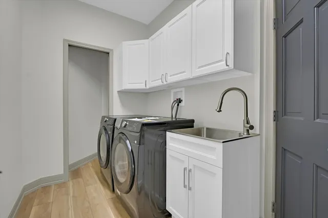 $750,000 | 12657 Lake View Drive, Orland Park, IL 60467