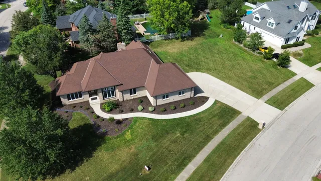$750,000 | 12657 Lake View Drive, Orland Park, IL 60467