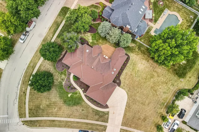 $750,000 | 12657 Lake View Drive, Orland Park, IL 60467