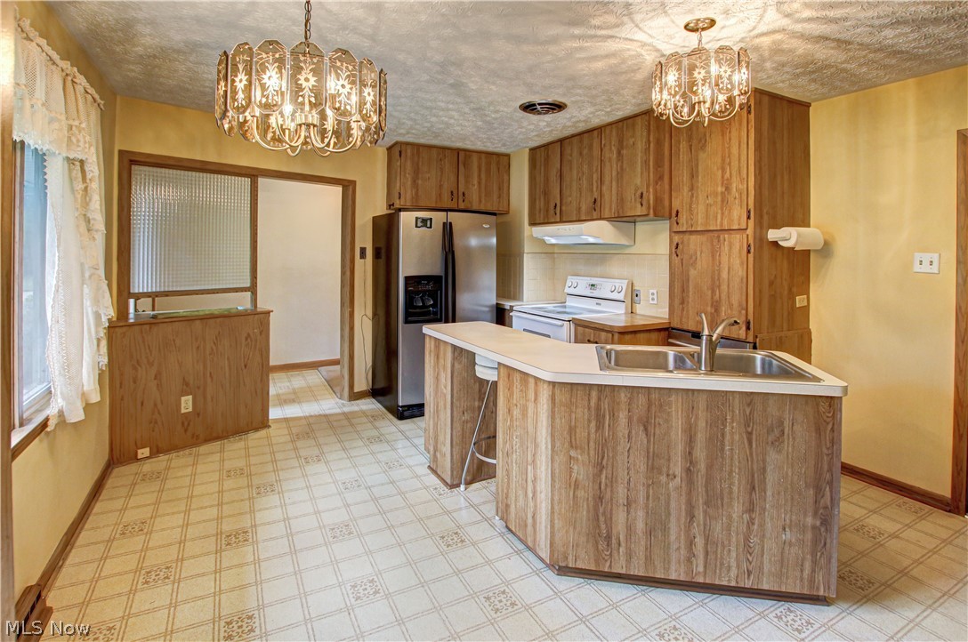 20563 Lunn Road Strongsville, OH 44149 - Photo 5 of 35 Gallery Image 5