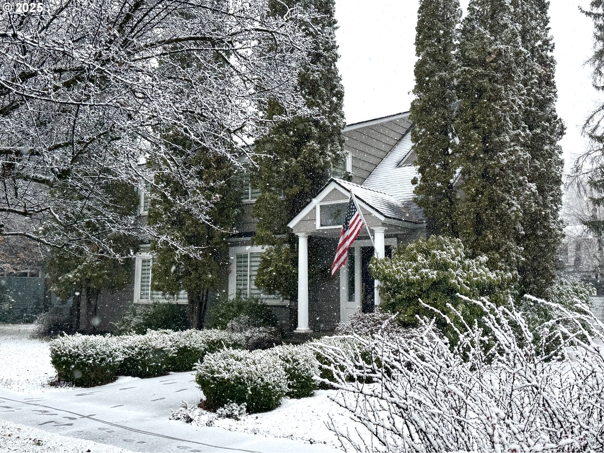 898 Northwest Riverside Boulevard Bend, OR 97703 - Photo 27 of 32 a front view of a house with a yard