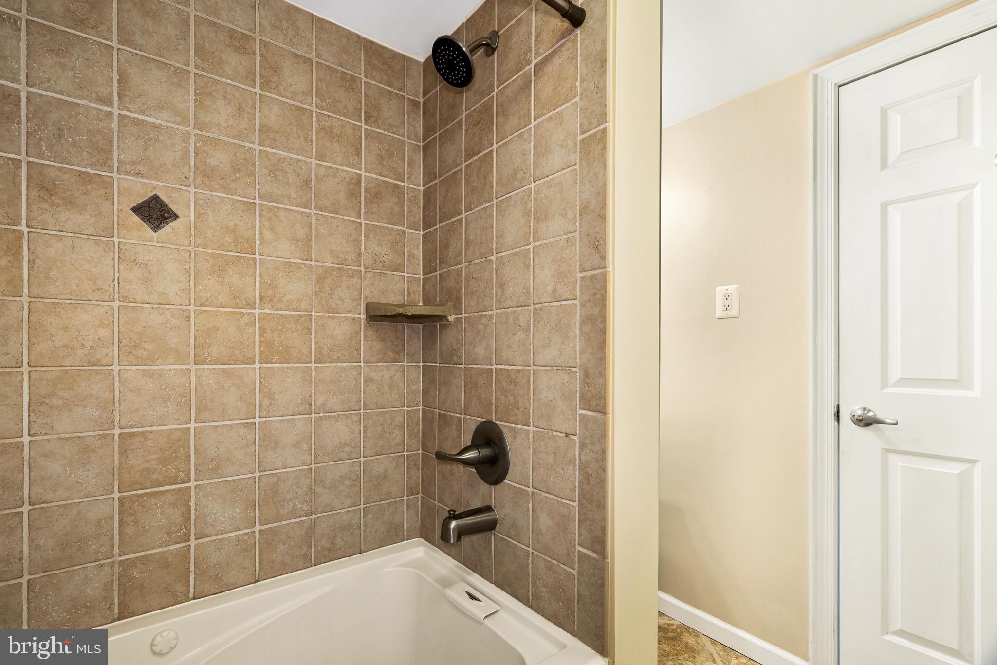 263 East Village Road Southampton, PA 18966 - Photo 13 of 18 Gallery Image 13