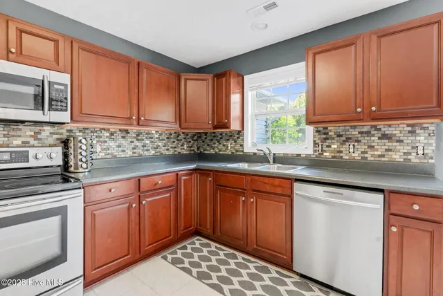 $300,000 | 71 Havistock Court, Cameron, NC 28326