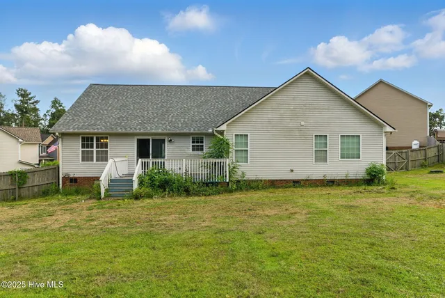 $300,000 | 71 Havistock Court, Cameron, NC 28326