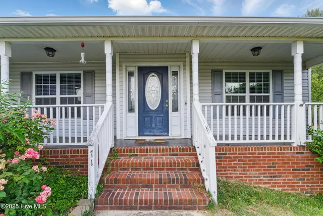 $300,000 | 71 Havistock Court, Cameron, NC 28326