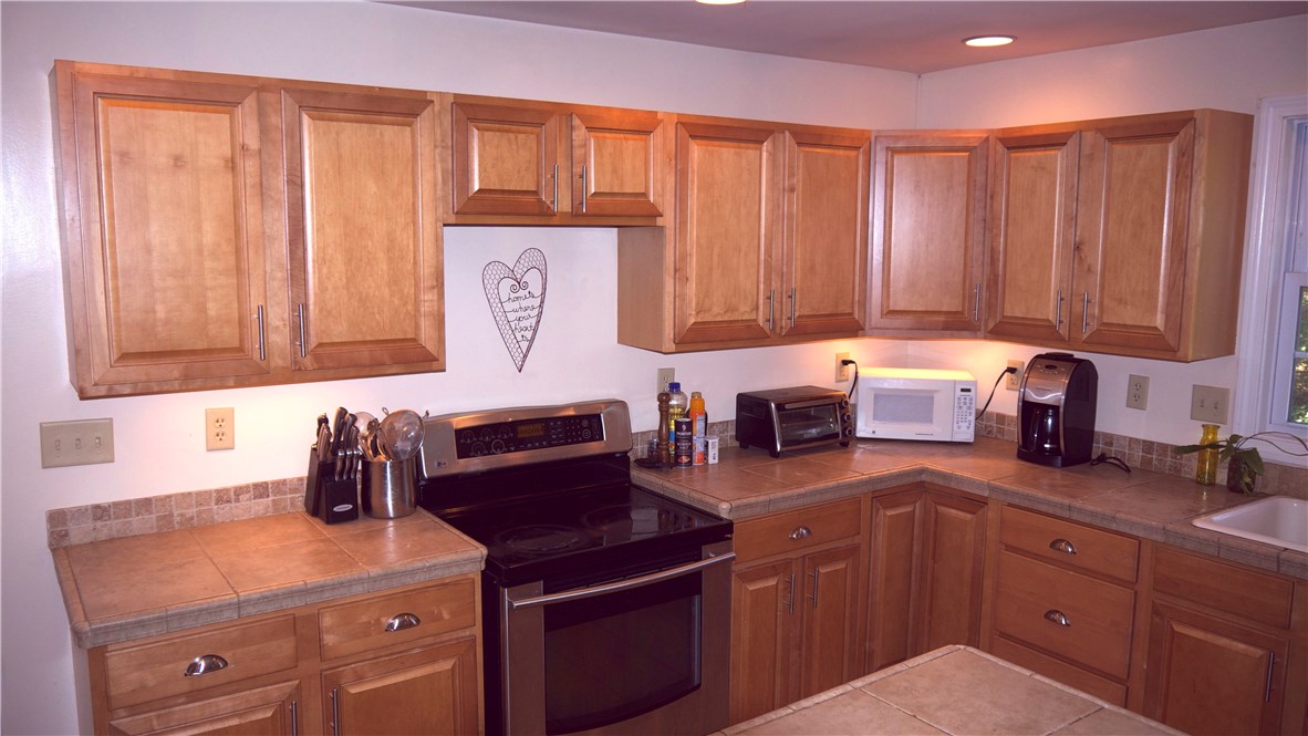 46 Buckeye Brook Road Charlestown, RI 02813 - Photo 4 of 21