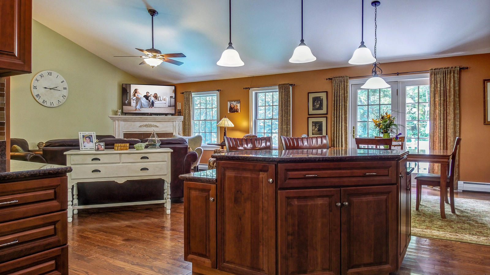 187 Upper Pond Road Litchfield, ME 04350 - Photo 9 of 69 26_JI_0299_300_301_302_303_DxO_mls