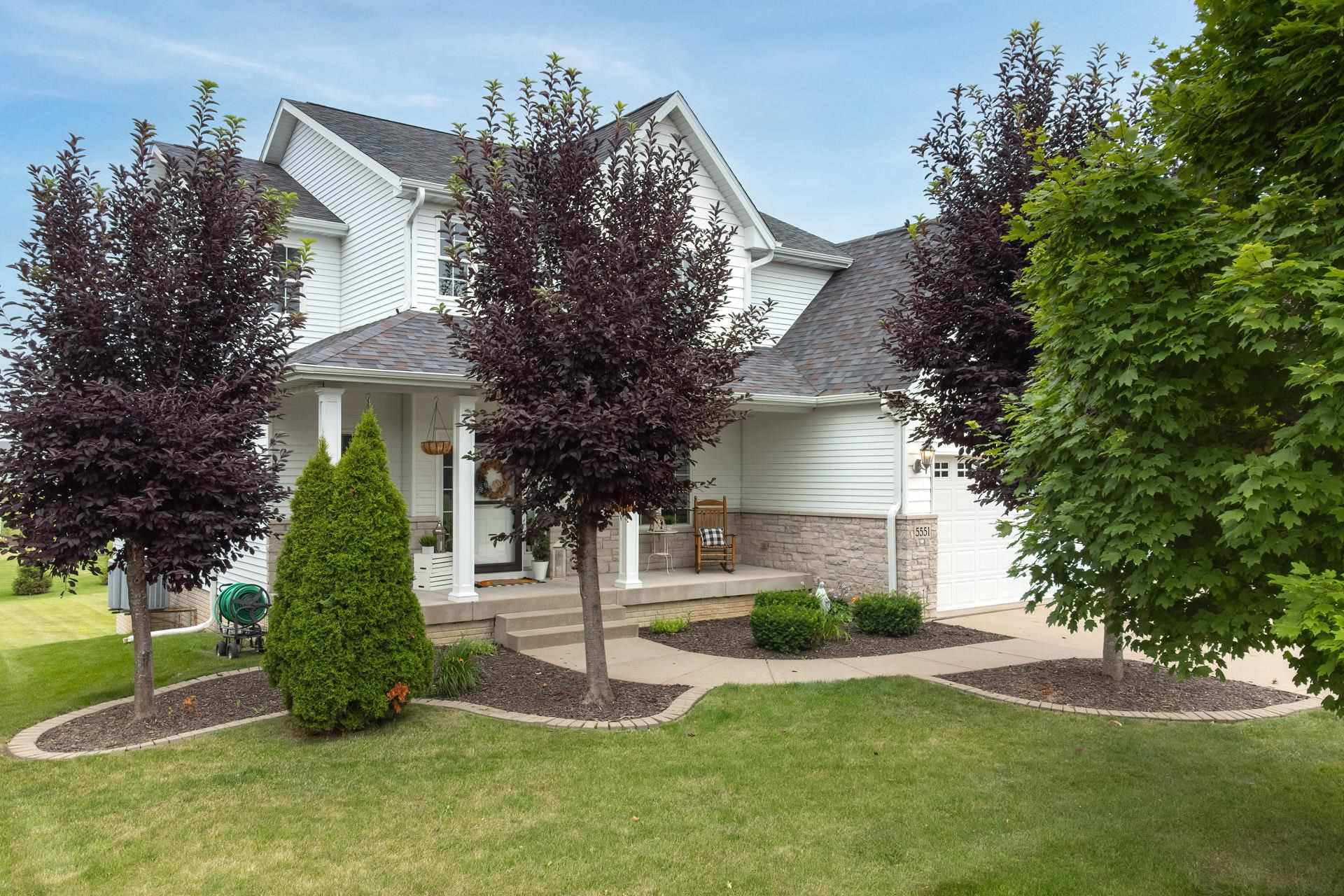 5551 Judge Road Bettendorf, IA 52722 - Photo 4 of 48 Gallery Image 4
