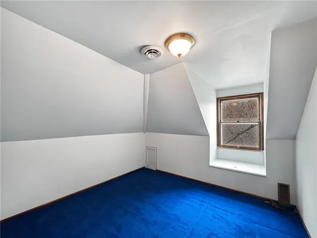 $245,000 | 737 Washington Street, Weston, MO 64098