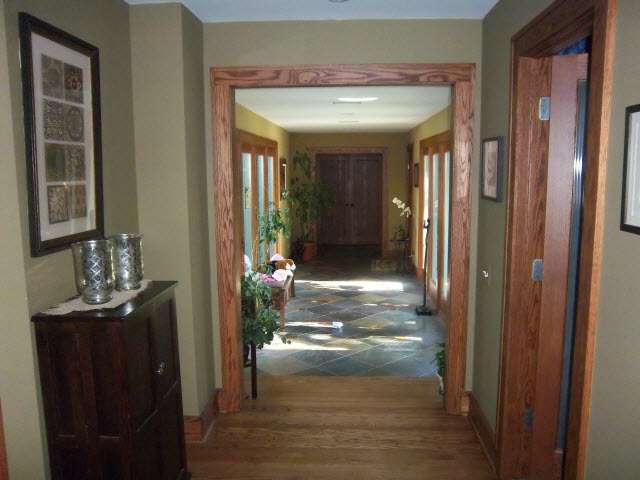 16381 Millar Road Clinton Township, MI 48036 - Photo 20 of 29 31067095-19.JPG