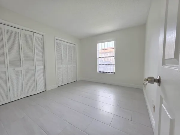$2,450 | 5954 Longbow Lane, West Palm Beach, FL 33415
