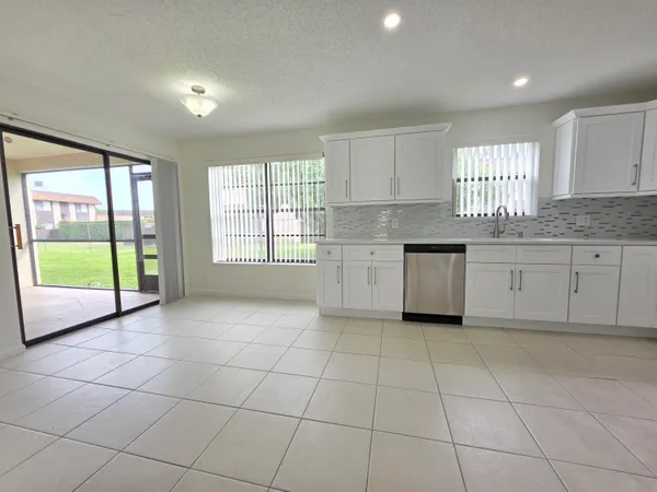 $2,450 | 5954 Longbow Lane, West Palm Beach, FL 33415
