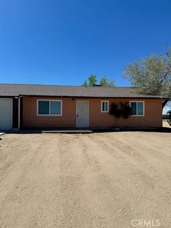 $1,500 | 13830 San Martin Road, Unit B, Victorville, CA 92392