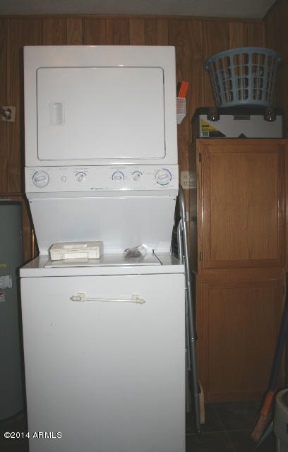 6329 Quail Cove Road Pine, AZ 85544 - Photo 17 of 26 Laundry