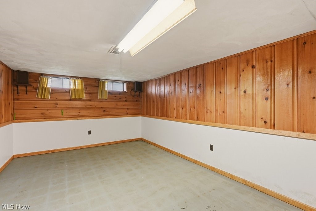 125 Meadowlane Road Independence, OH 44131 - Photo 23 of 33