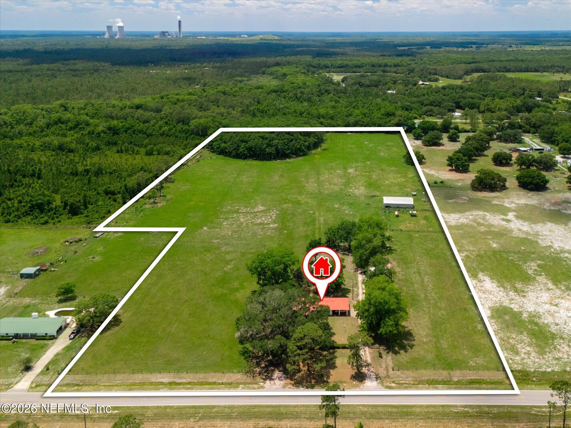 786 West River Road Palatka, FL 32177 - Photo 39 of 53 a view of a tennis court