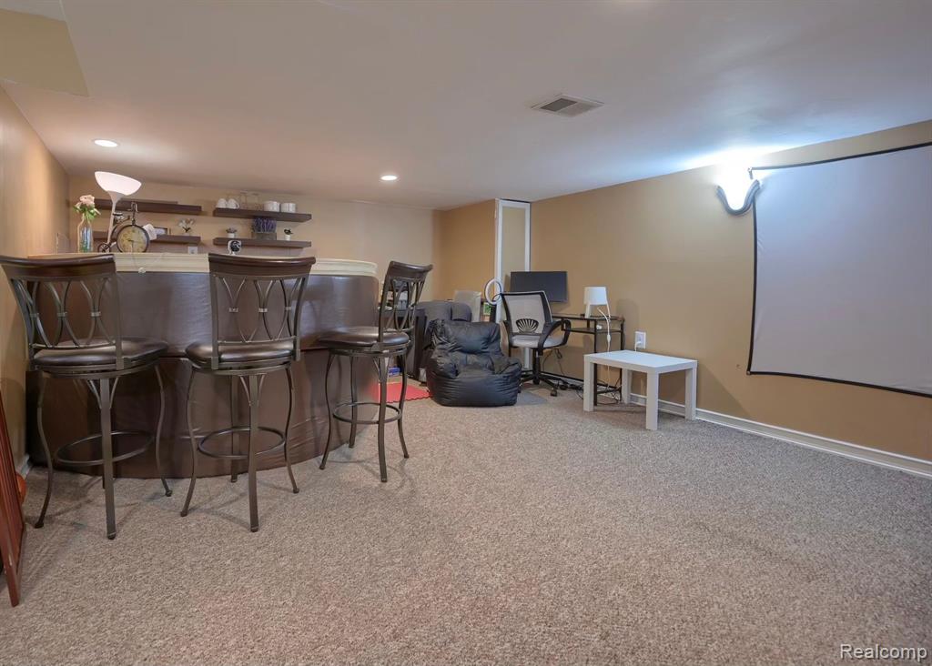 1370 Crescent Lane Rochester Hills, MI 48306 - Photo 24 of 25