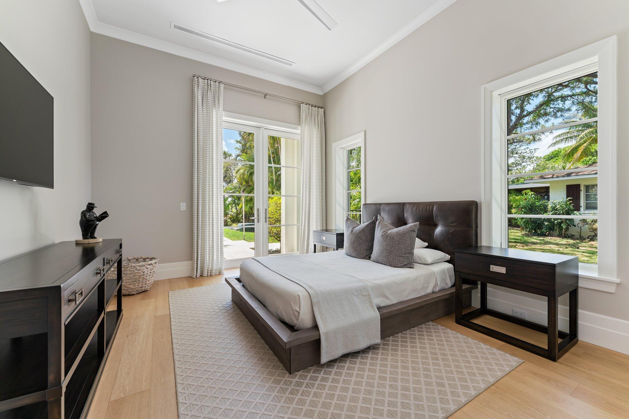 19651 North Riverside Drive Jupiter, FL 33469 - Photo 12 of 61 010-19651RiversideDrive-Jupiter-FL-33469