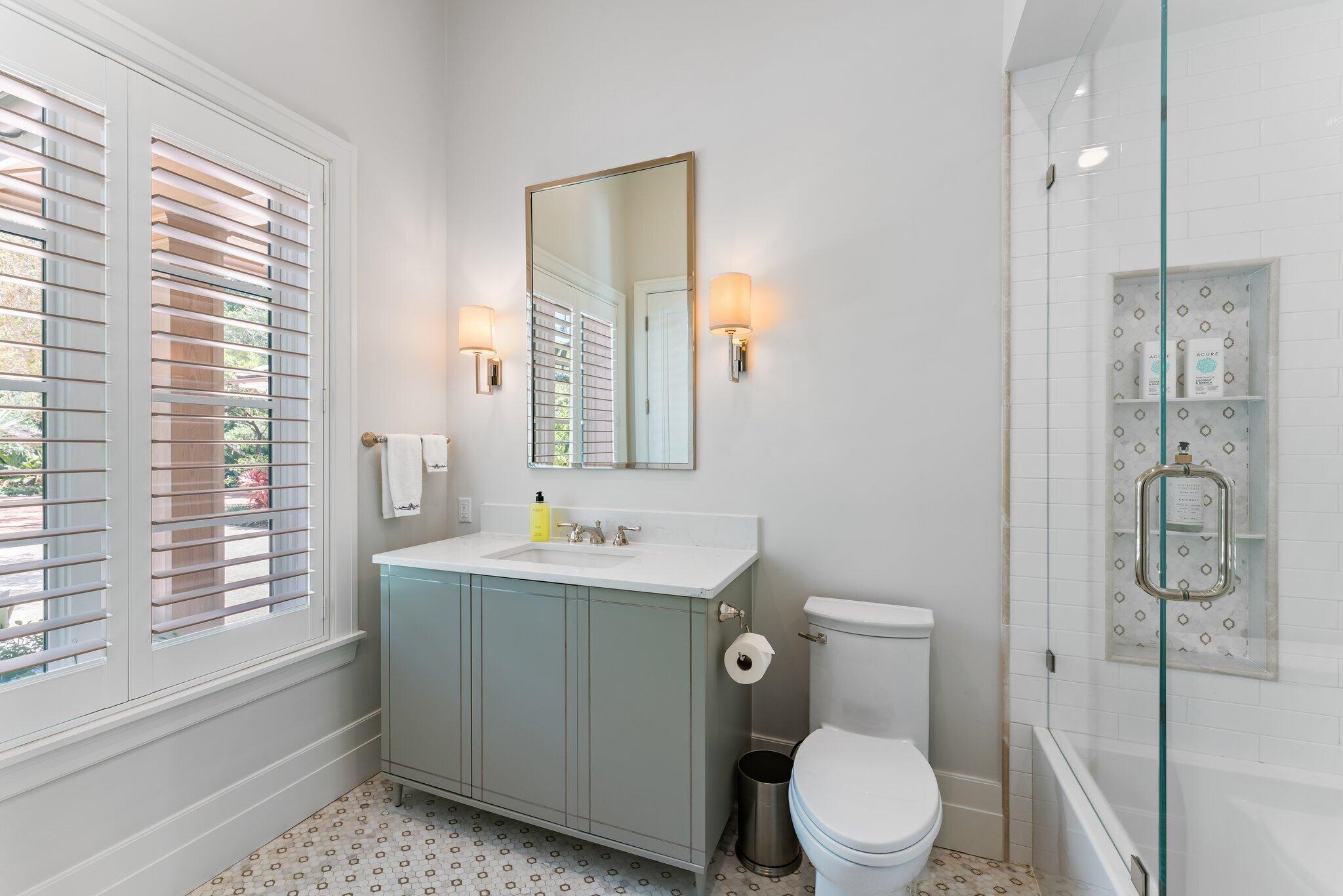 19651 North Riverside Drive Jupiter, FL 33469 - Photo 13 of 61 011-19651RiversideDrive-Jupiter-FL-33469