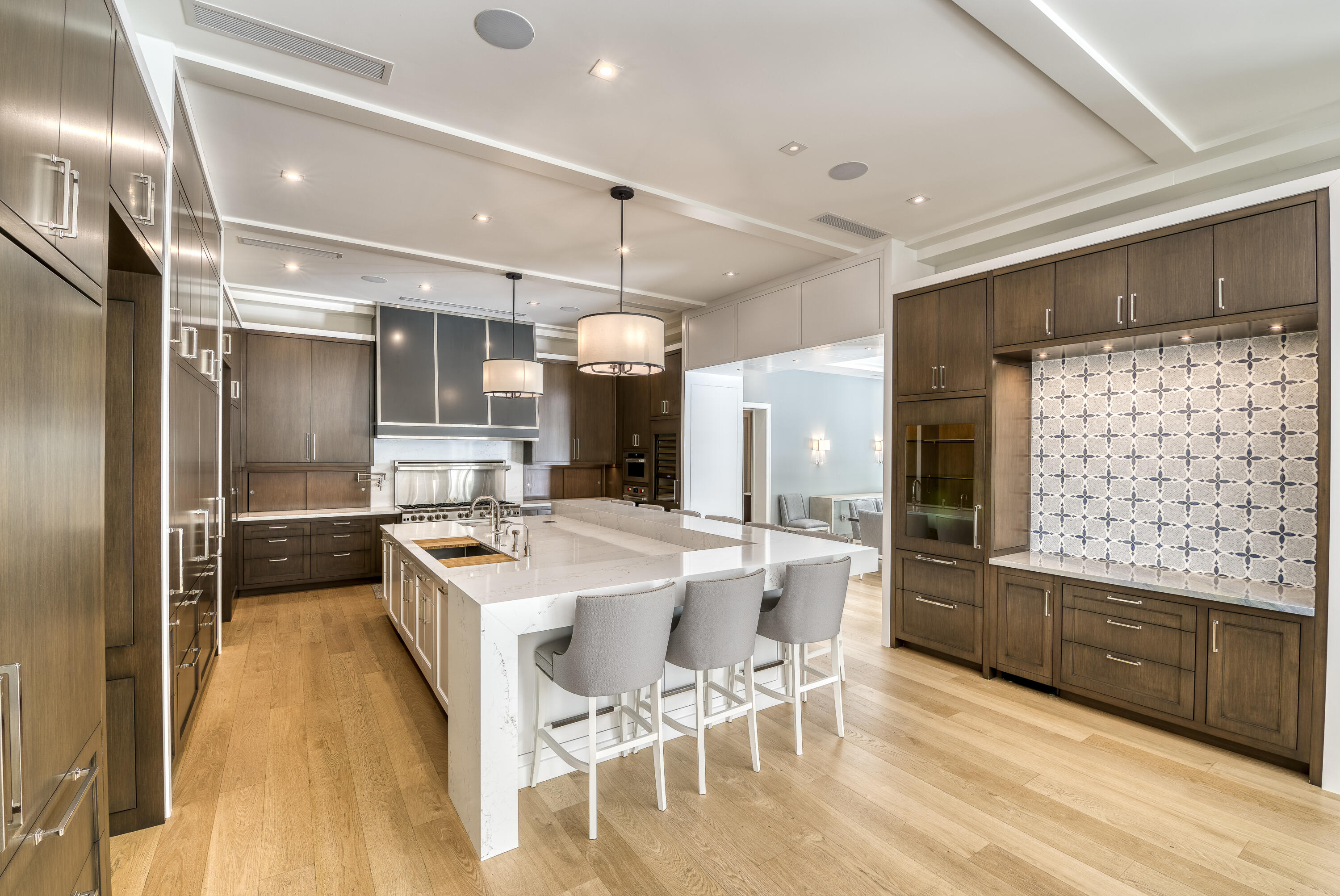 19651 North Riverside Drive Jupiter, FL 33469 - Photo 30 of 61 010